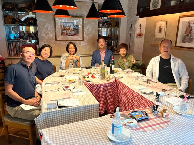 食事会